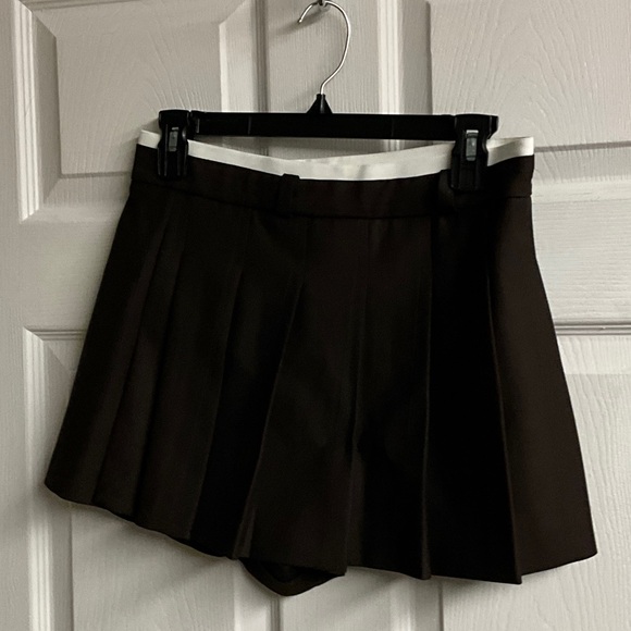 Iuplette Clover Belted Skort - Picture 4 of 6